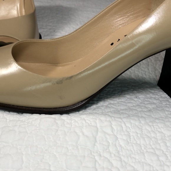 Joan Helpern Signature Tan Heels - Picture 5 of 7